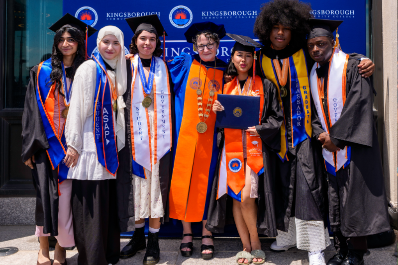 President Suri Duitch with Class of 2026