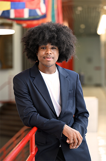 carlos simmons